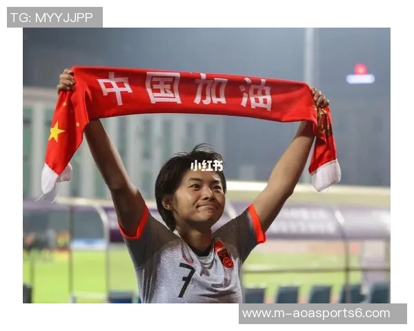 绿茵场上追梦人足球激情燃烧岁月诗意人生尽在脚下